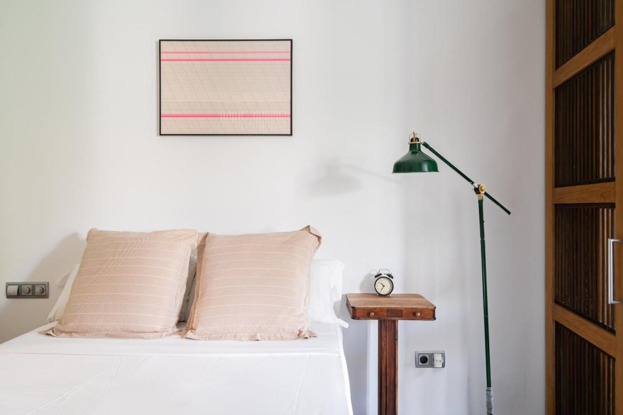 Apartamento En Tirso De Molina Apartment Madrid Luaran gambar