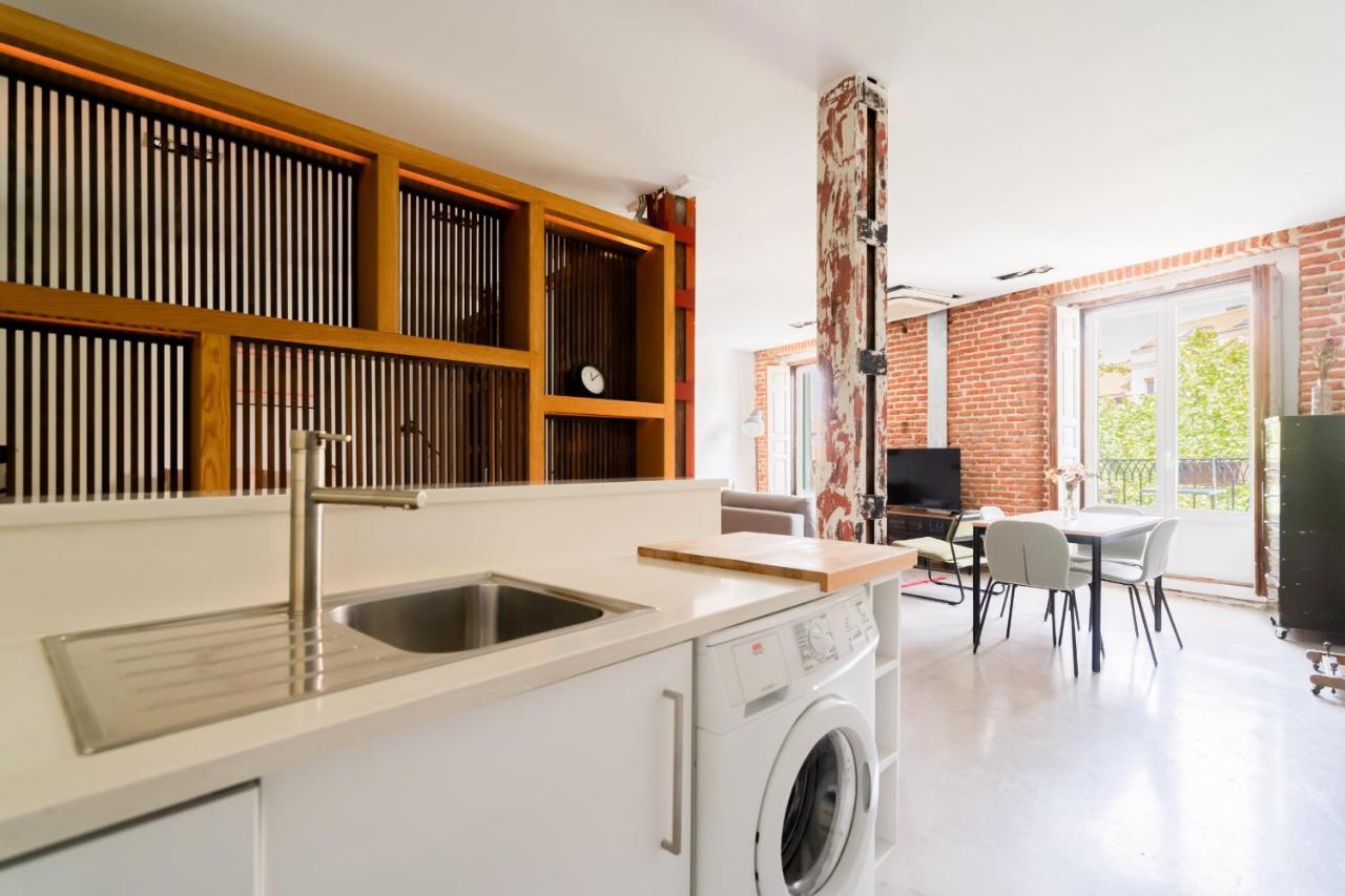 Apartamento En Tirso De Molina Apartment Madrid Luaran gambar